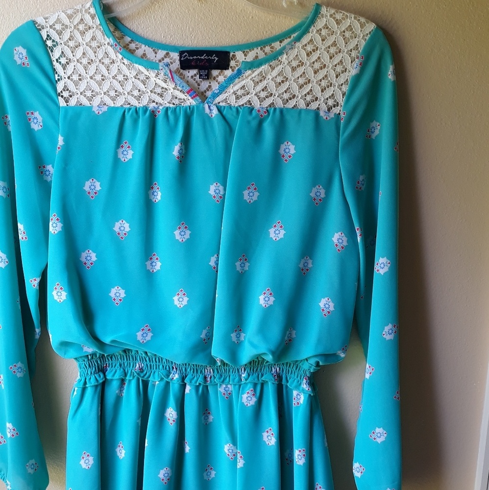Girl turquoise dress